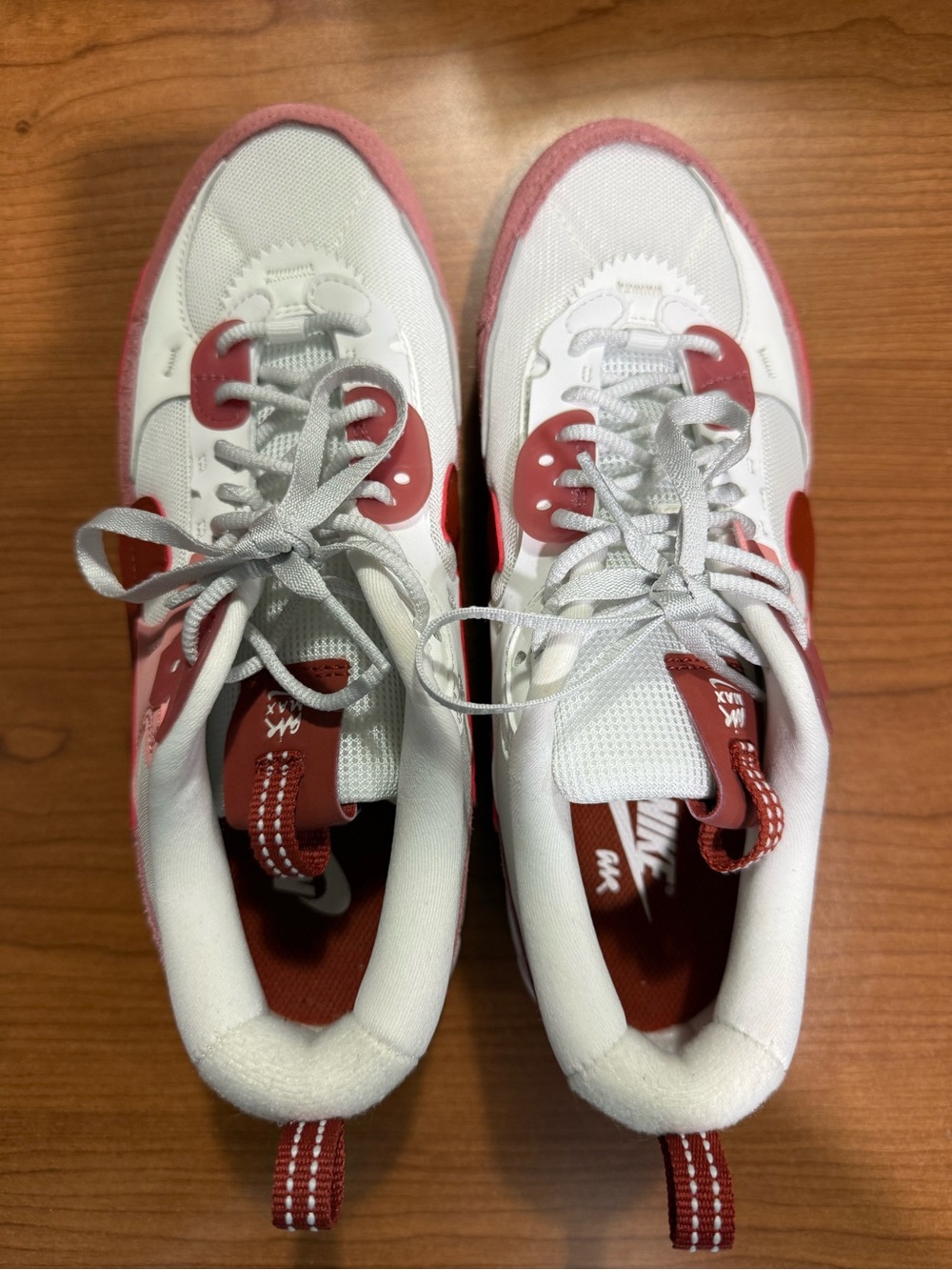 Nike White and Red Women's Athletic Sneakers